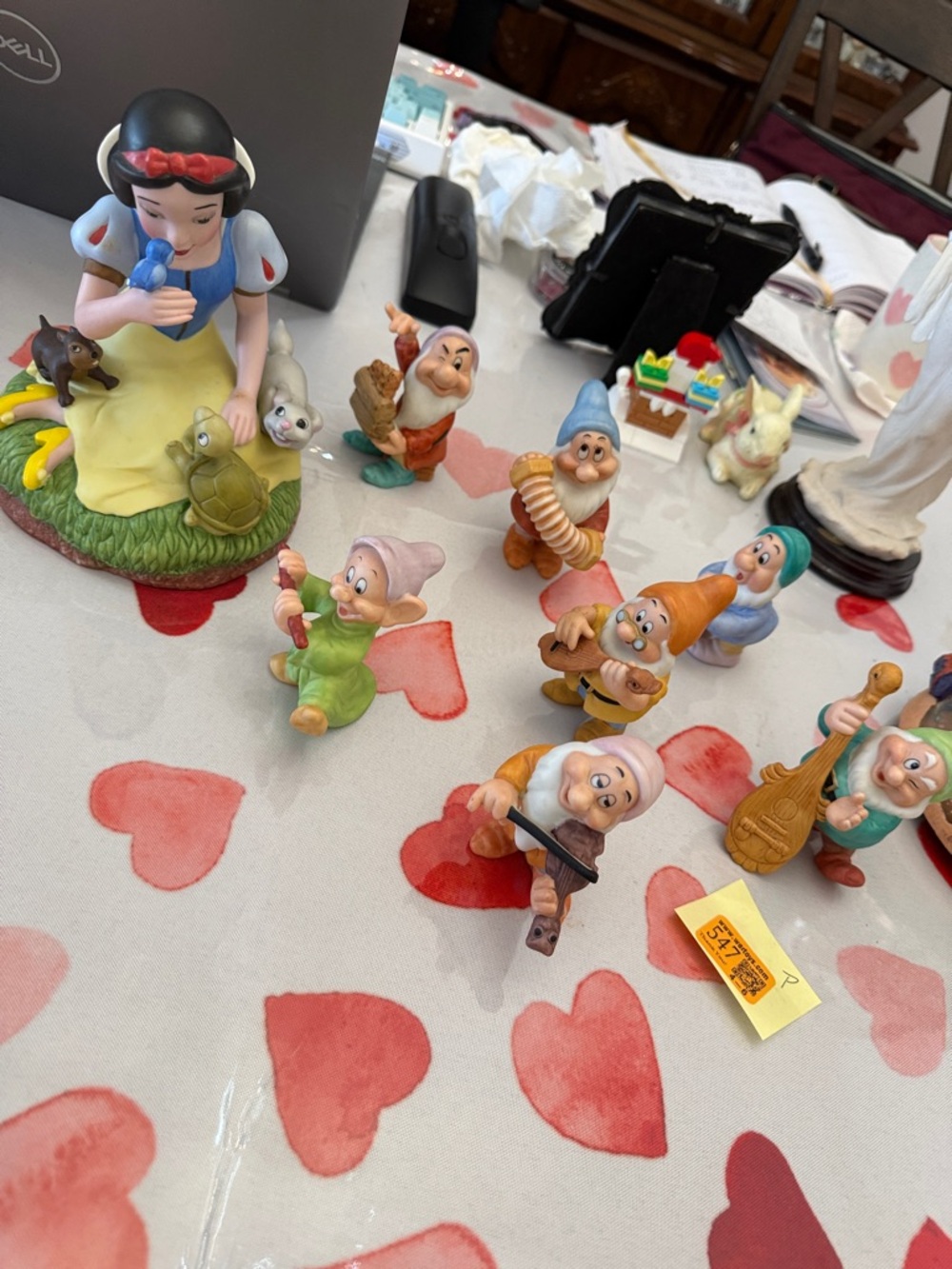 Disney Snow White & Seven Dwarfs Painted Figurine Set - Yellow, Blue, Red, Green